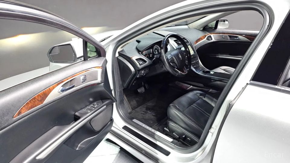 Lincoln MKZ