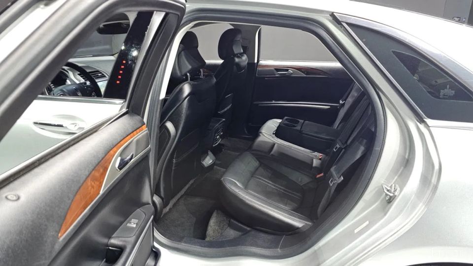 Lincoln MKZ