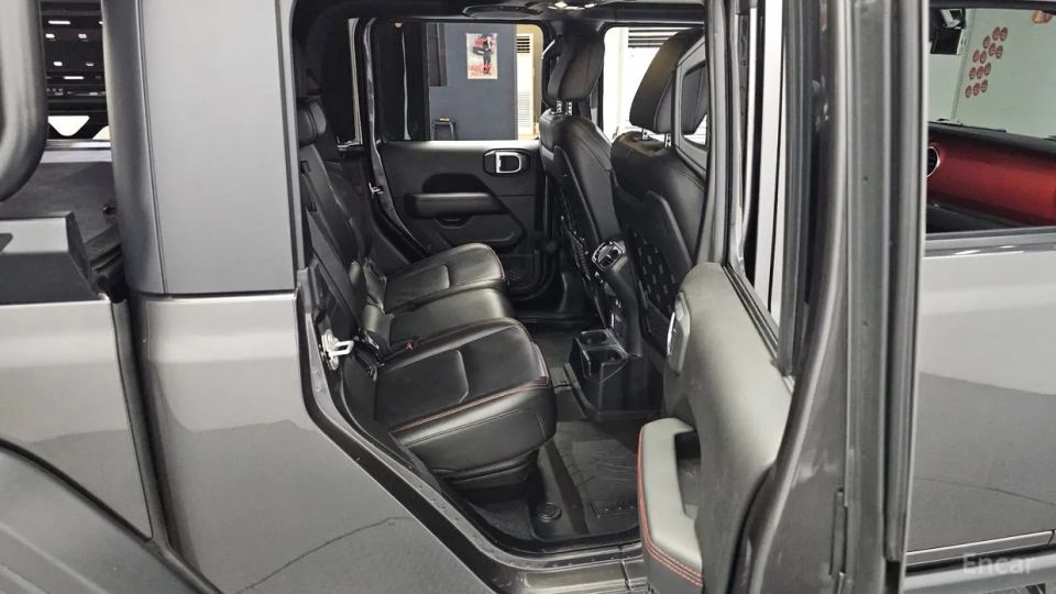 Jeep gladiator