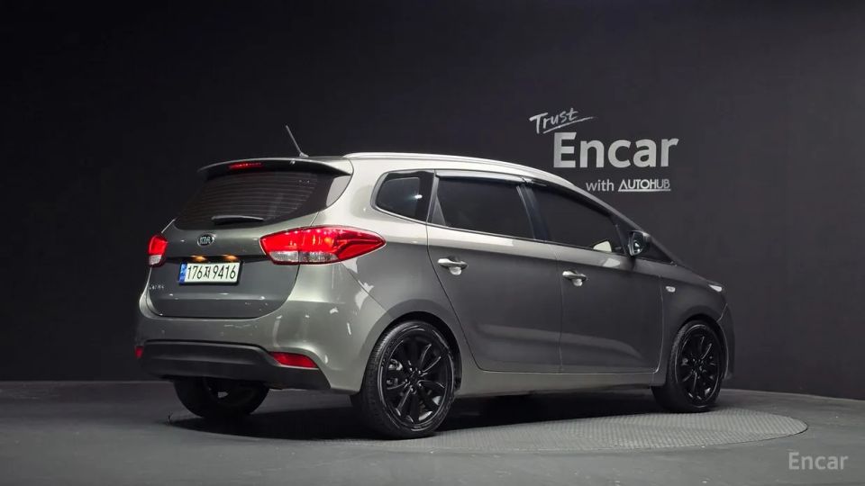 Kia Carens