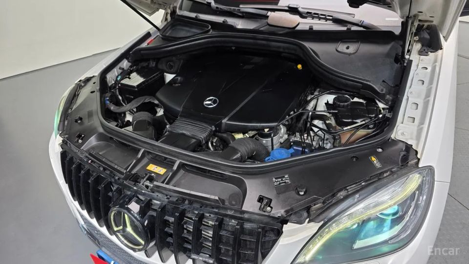 Mercedes-Benz M-class