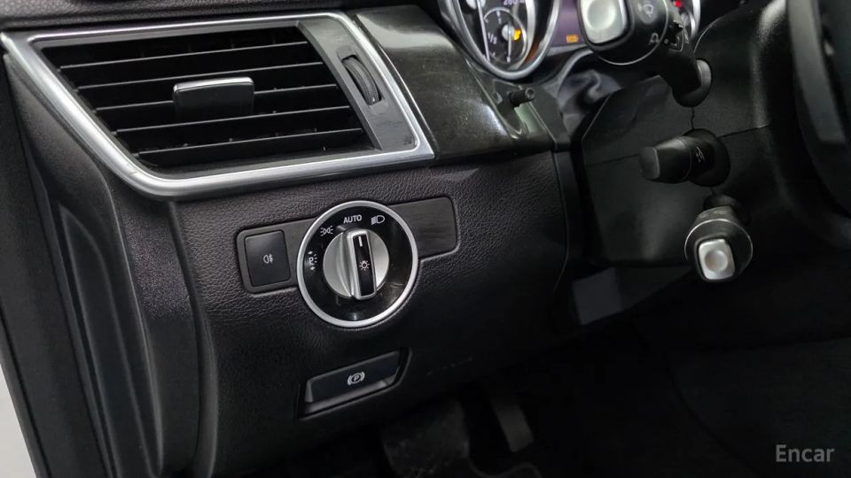 Mercedes-Benz M-class