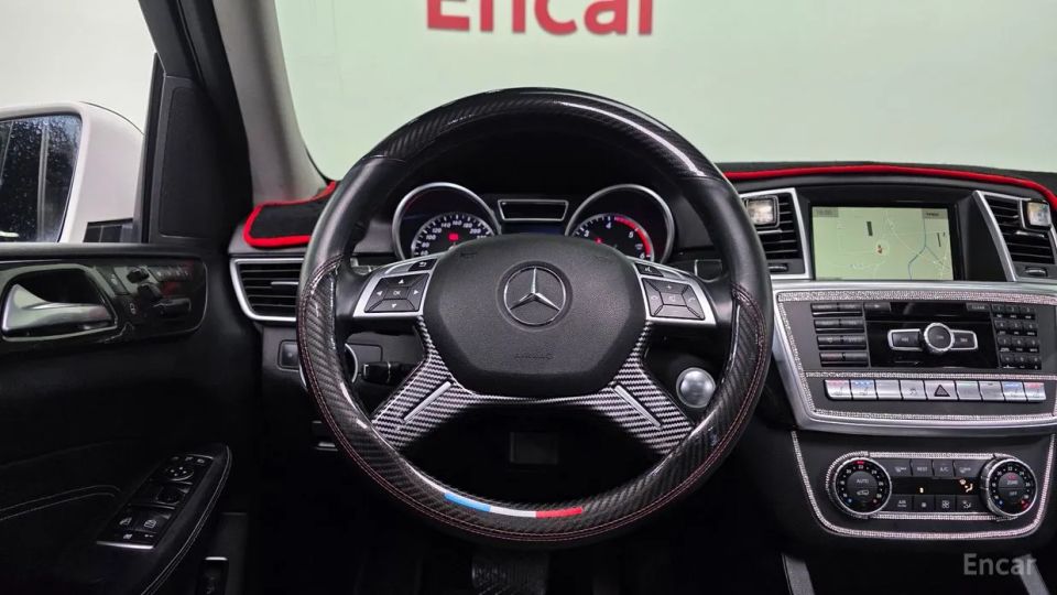 Mercedes-Benz M-class
