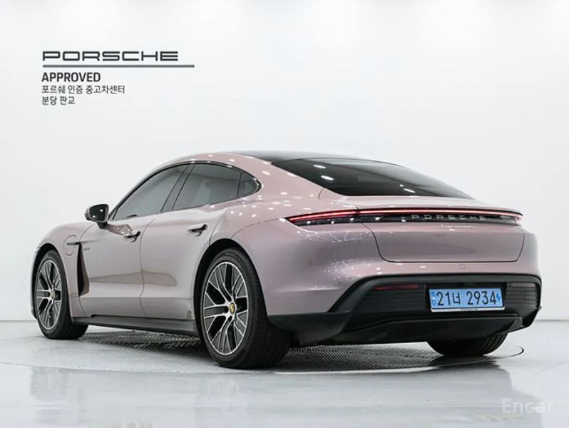 Porsche Taycan