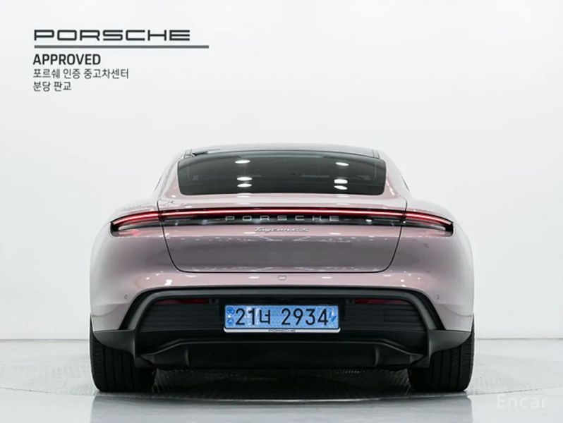 Porsche Taycan