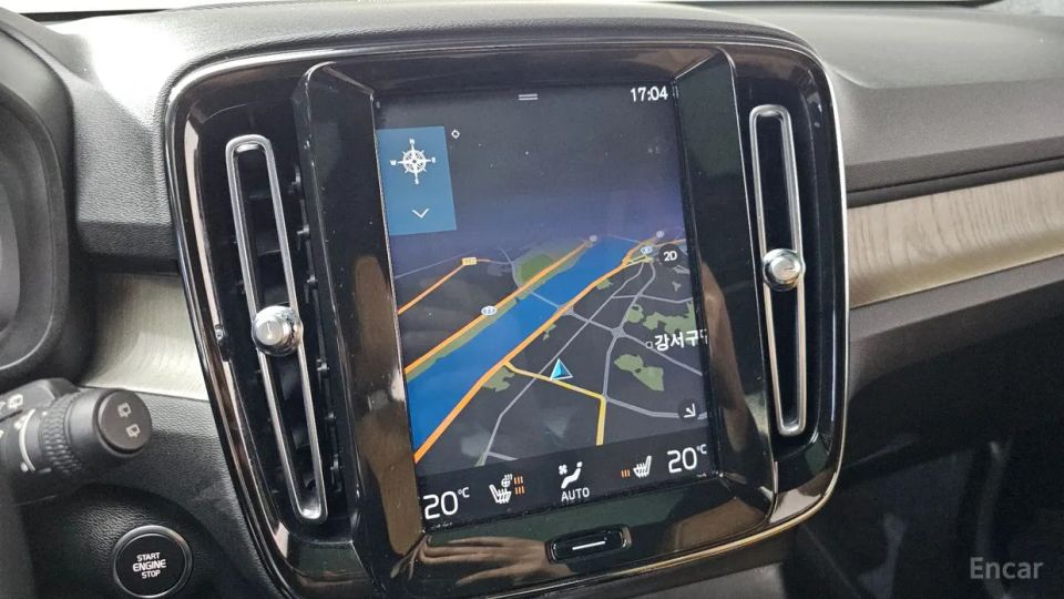 Volvo XC40
