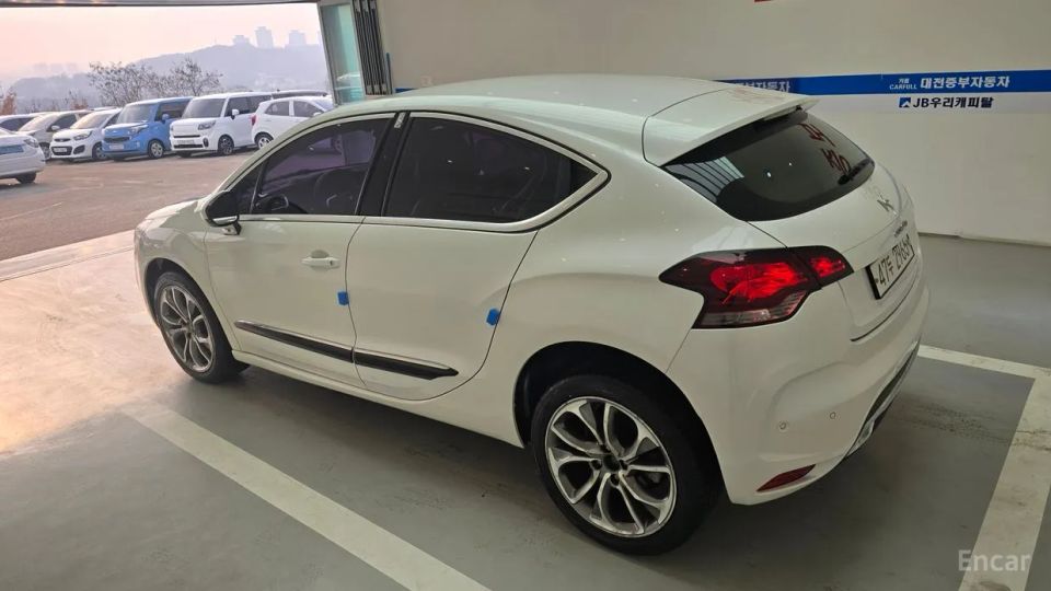 Citroen-DS DS4