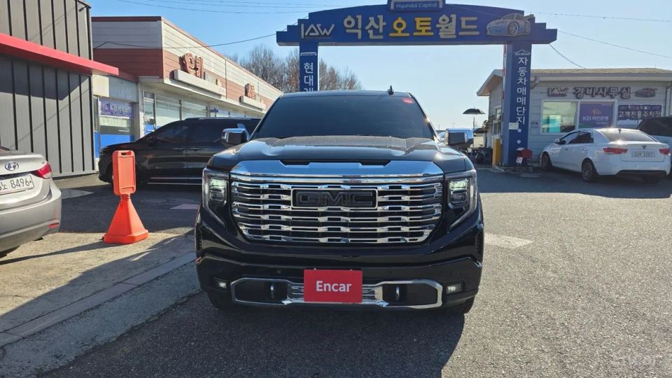 GMC Sierra