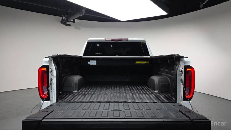 GMC Sierra