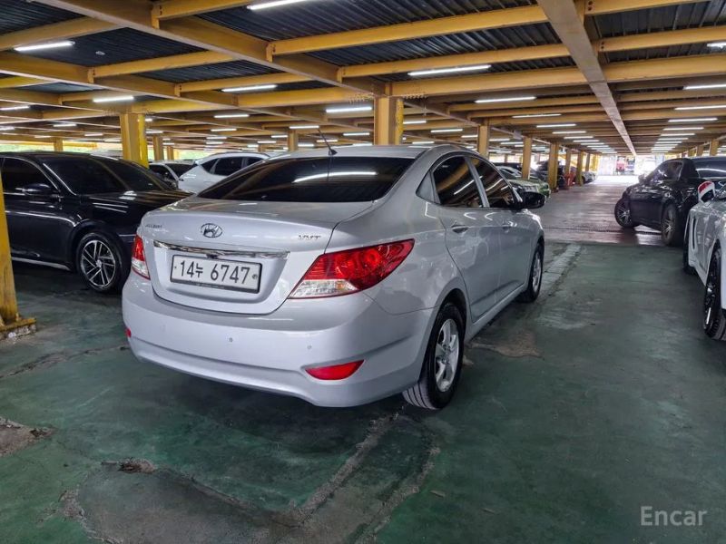 Hyundai Accent