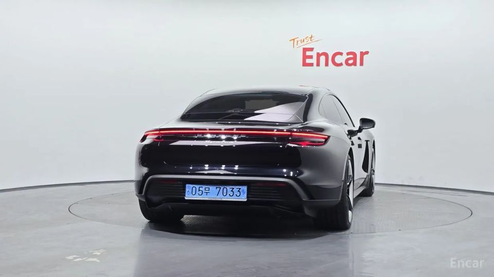 Porsche Taycan