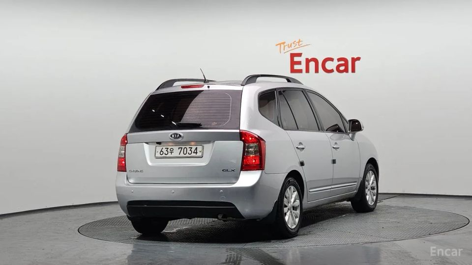 Kia Carens