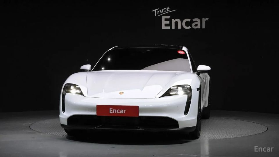 Porsche Taycan