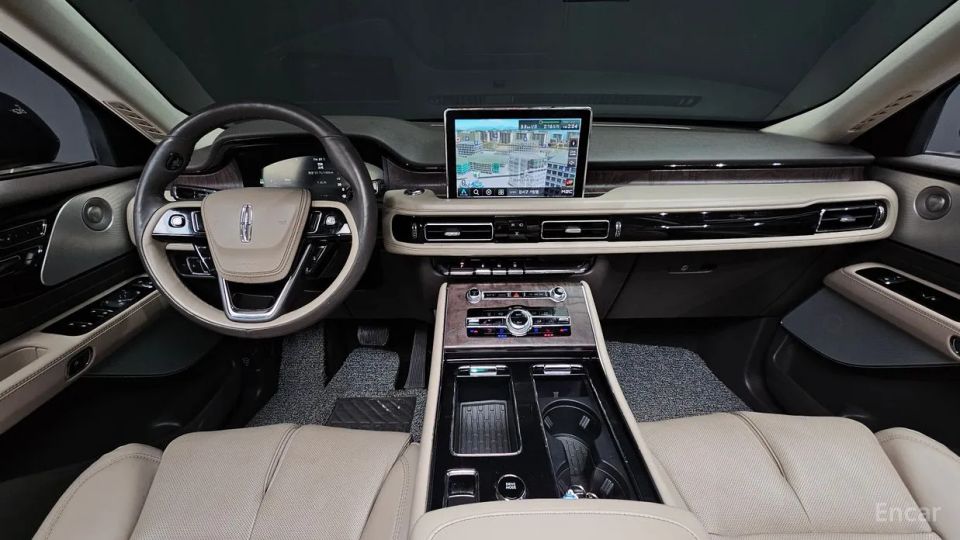 Lincoln Aviator