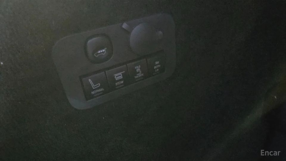 Lincoln MKT