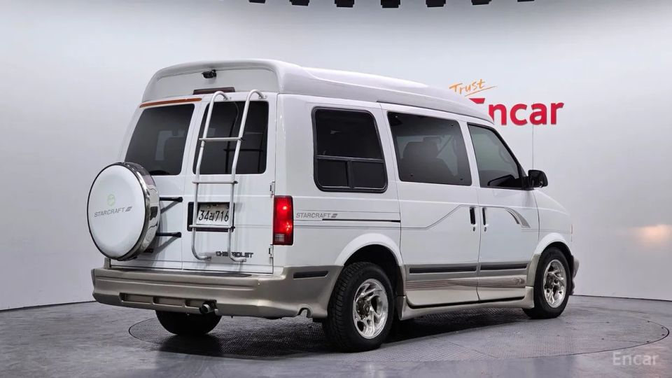 Chevrolet Astro Van
