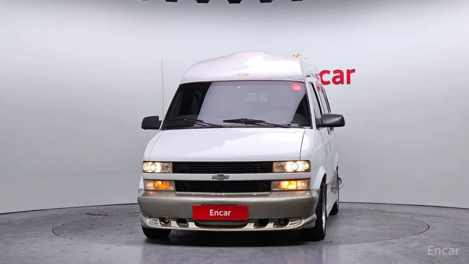 Chevrolet Astro Van