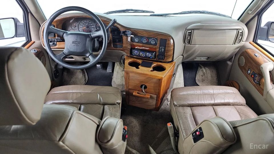 Chevrolet Astro Van