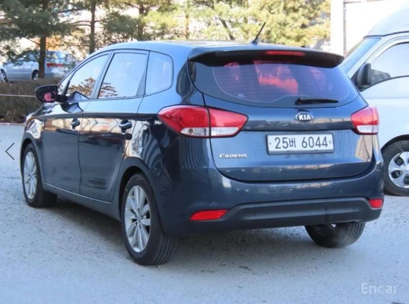Kia Carens