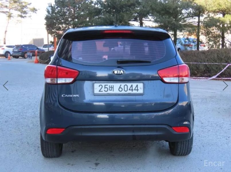 Kia Carens