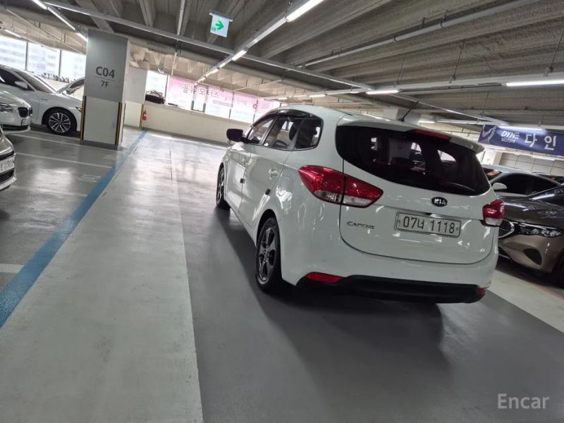 Kia Carens