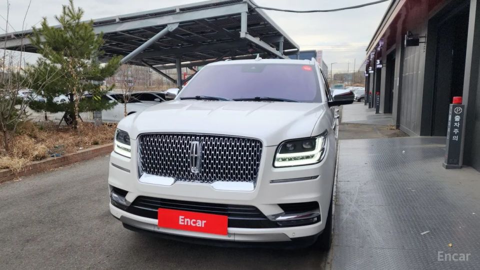 Lincoln Navigator