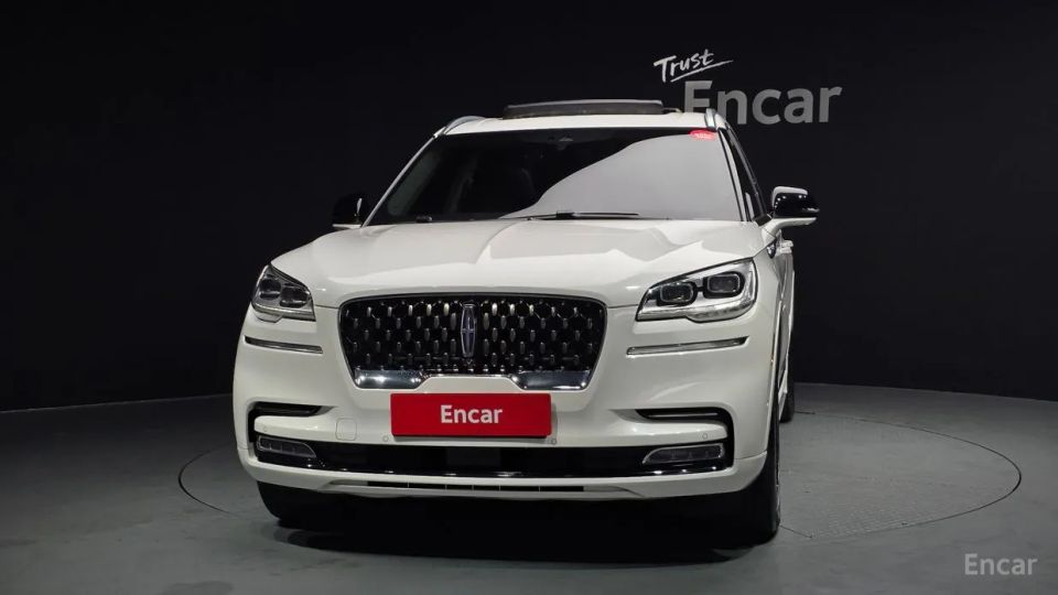Lincoln Aviator