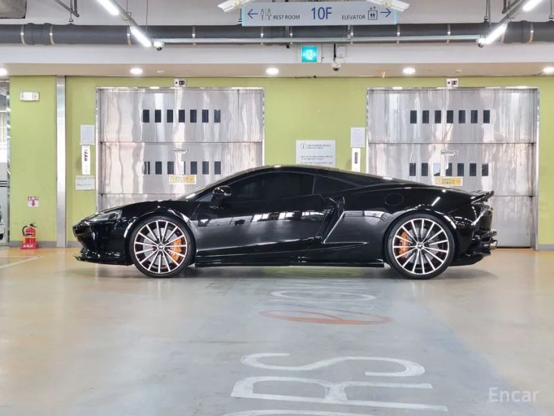 Mclaren GT