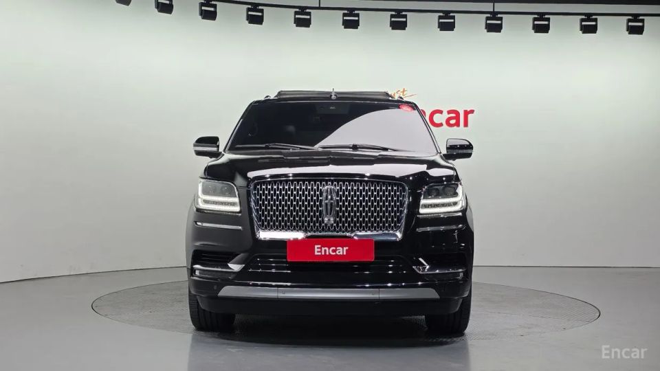 Lincoln Navigator