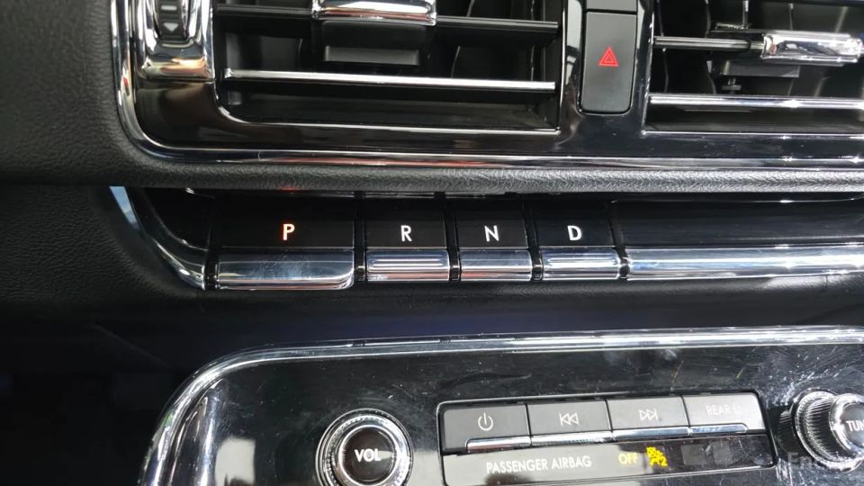 Lincoln Navigator