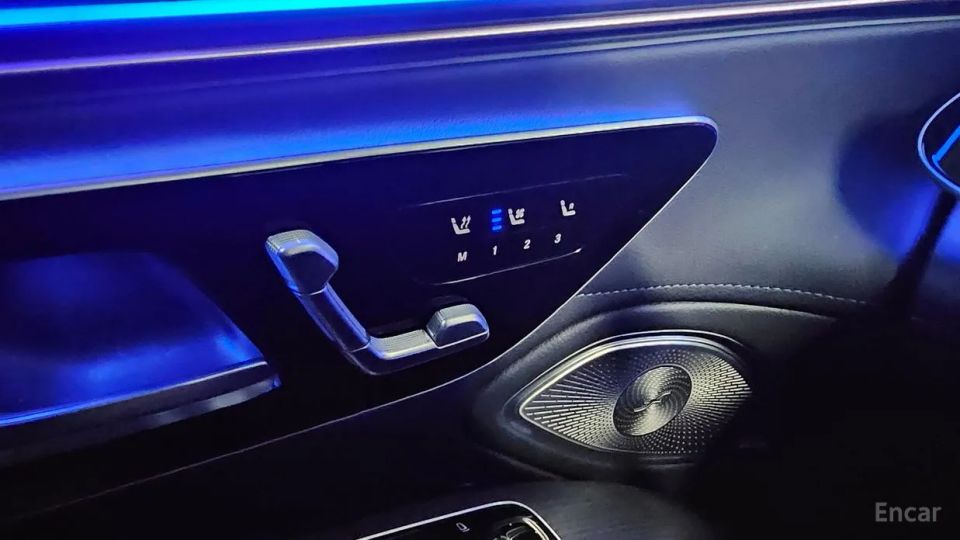 Mercedes-Benz EQS