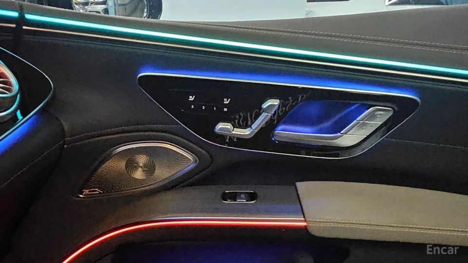Mercedes-Benz EQS