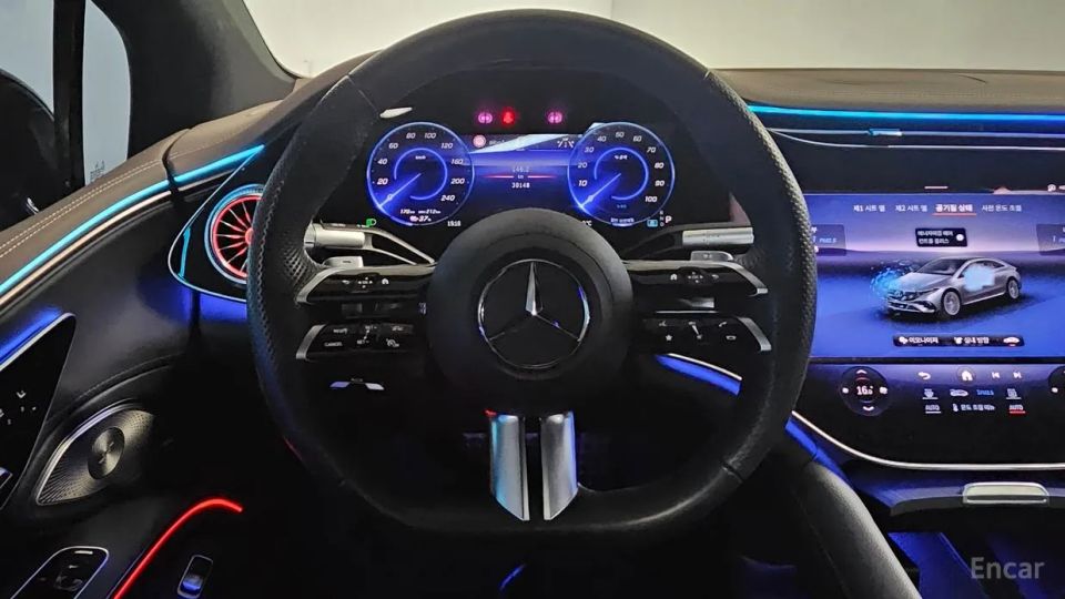 Mercedes-Benz EQS