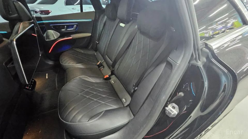 Mercedes-Benz EQS