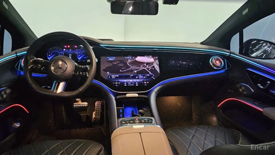 Mercedes-Benz EQS