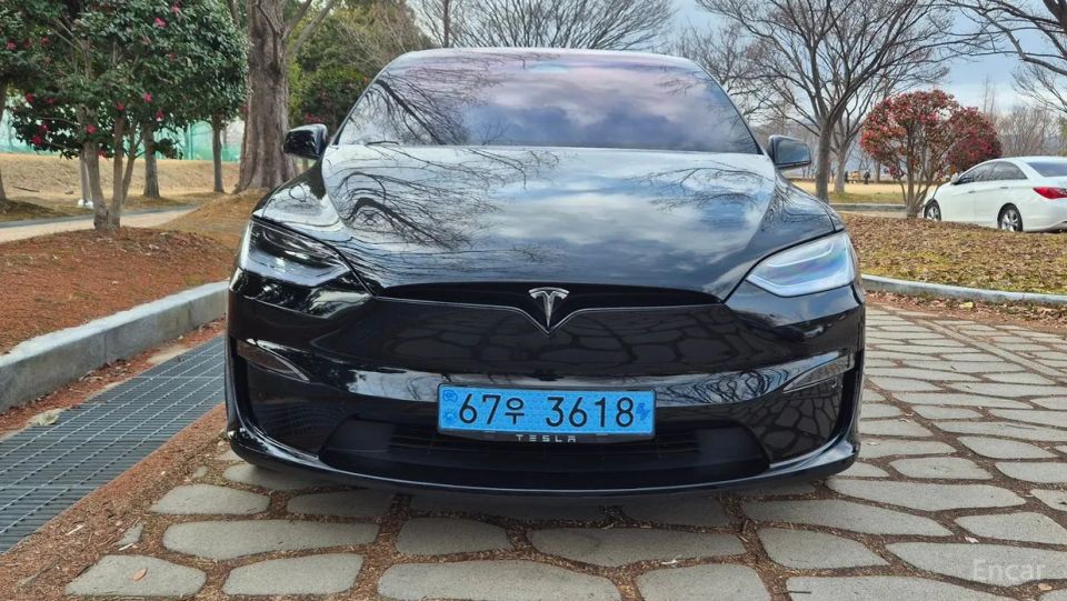 Tesla model-x