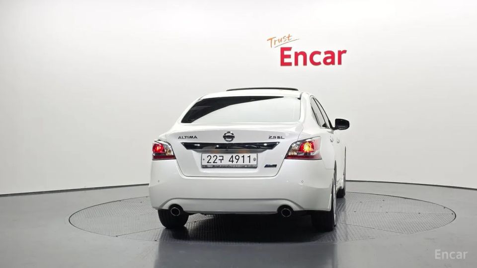 Nissan altima