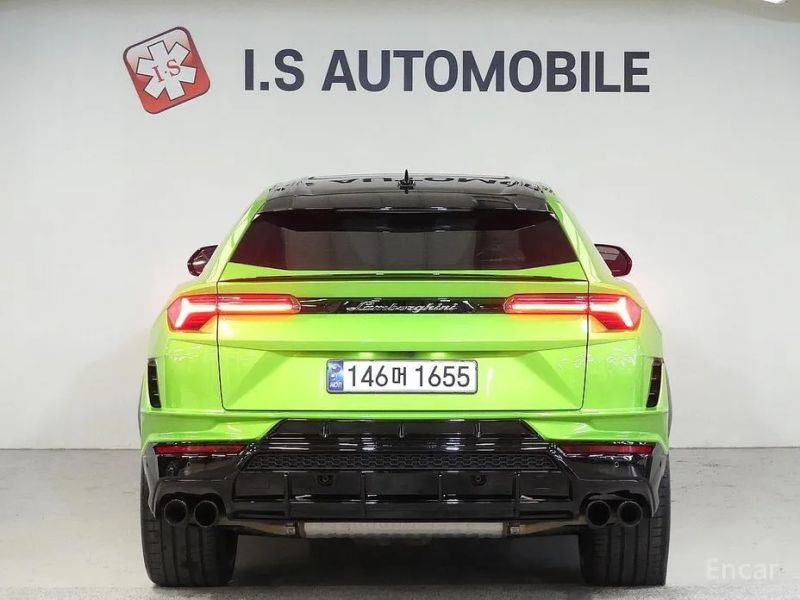 Lamborghini urus