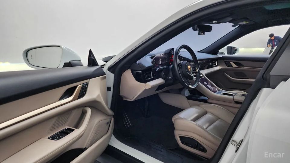 Porsche Taycan