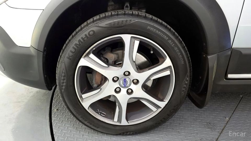 Volvo XC70