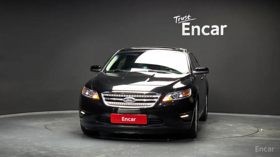 Ford Taurus
