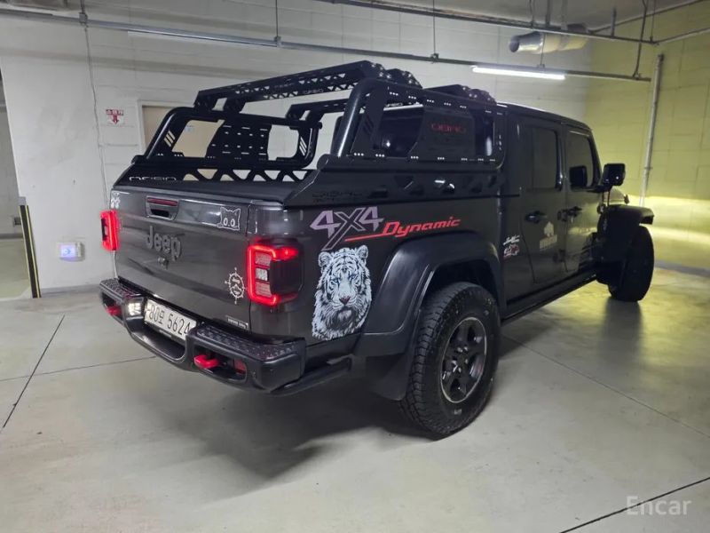 Jeep gladiator