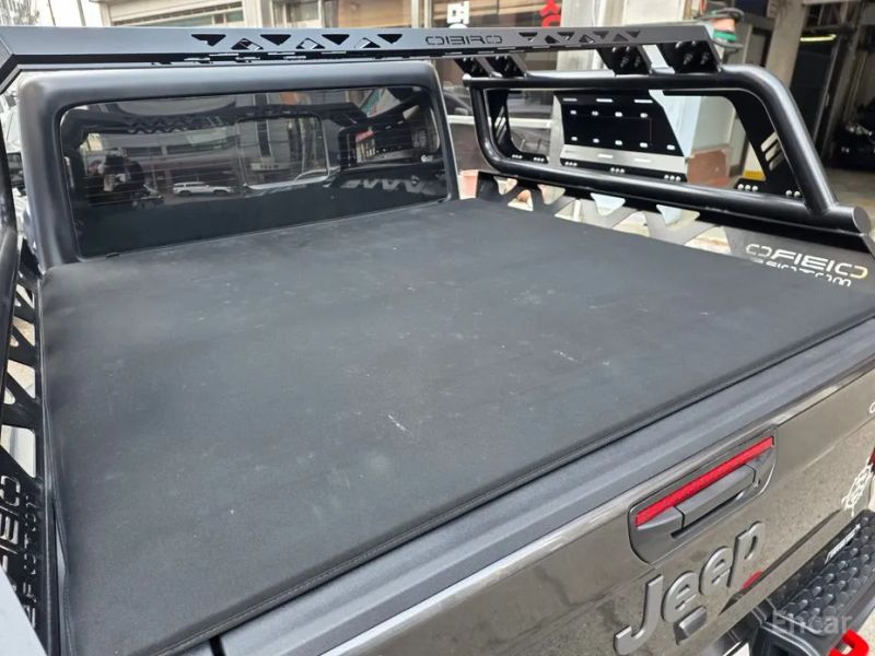 Jeep gladiator