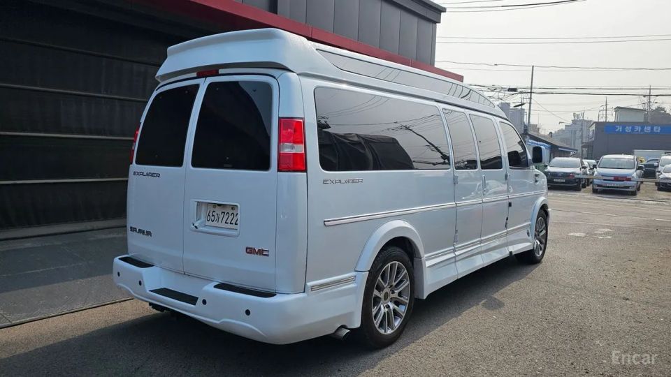 GMC Savana