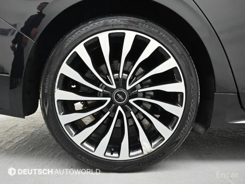Lincoln Continental