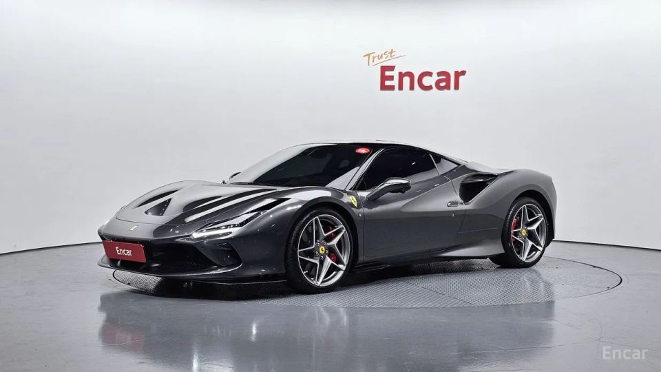 Ferrari F8