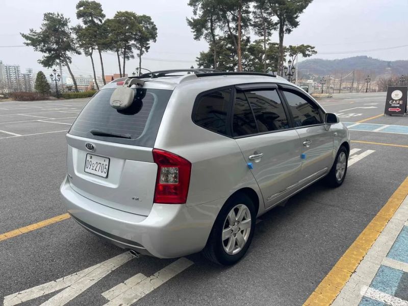 Kia Carens