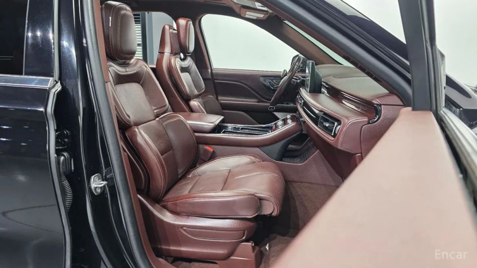 Lincoln Aviator