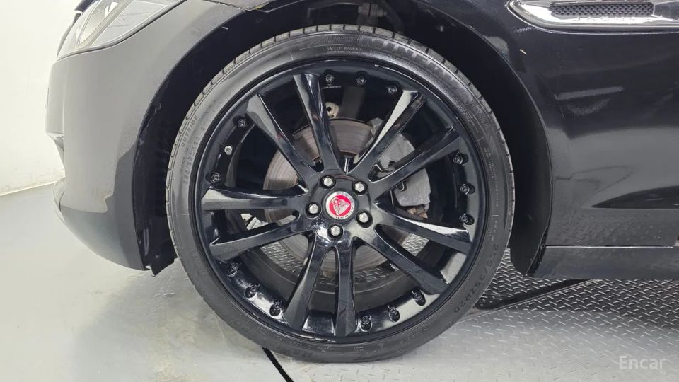 Jaguar xf