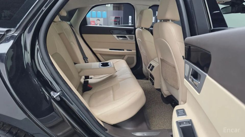 Jaguar xf